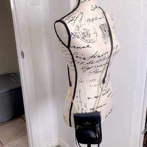 Juicy couture cross body cell phone bag